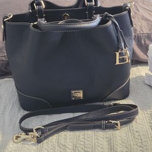 EUC Dooney and Bourke Navy Barlow Bag